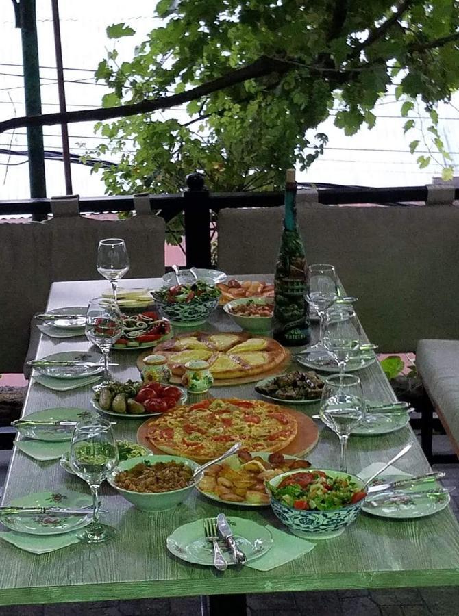 Guest House Green Rose Borjomi Exteriör bild